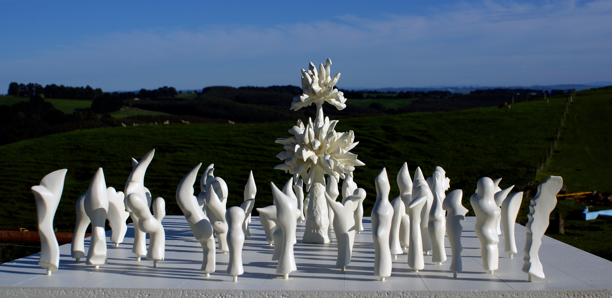 Crowd, 2013 sculpture by Adrian Mauriks.