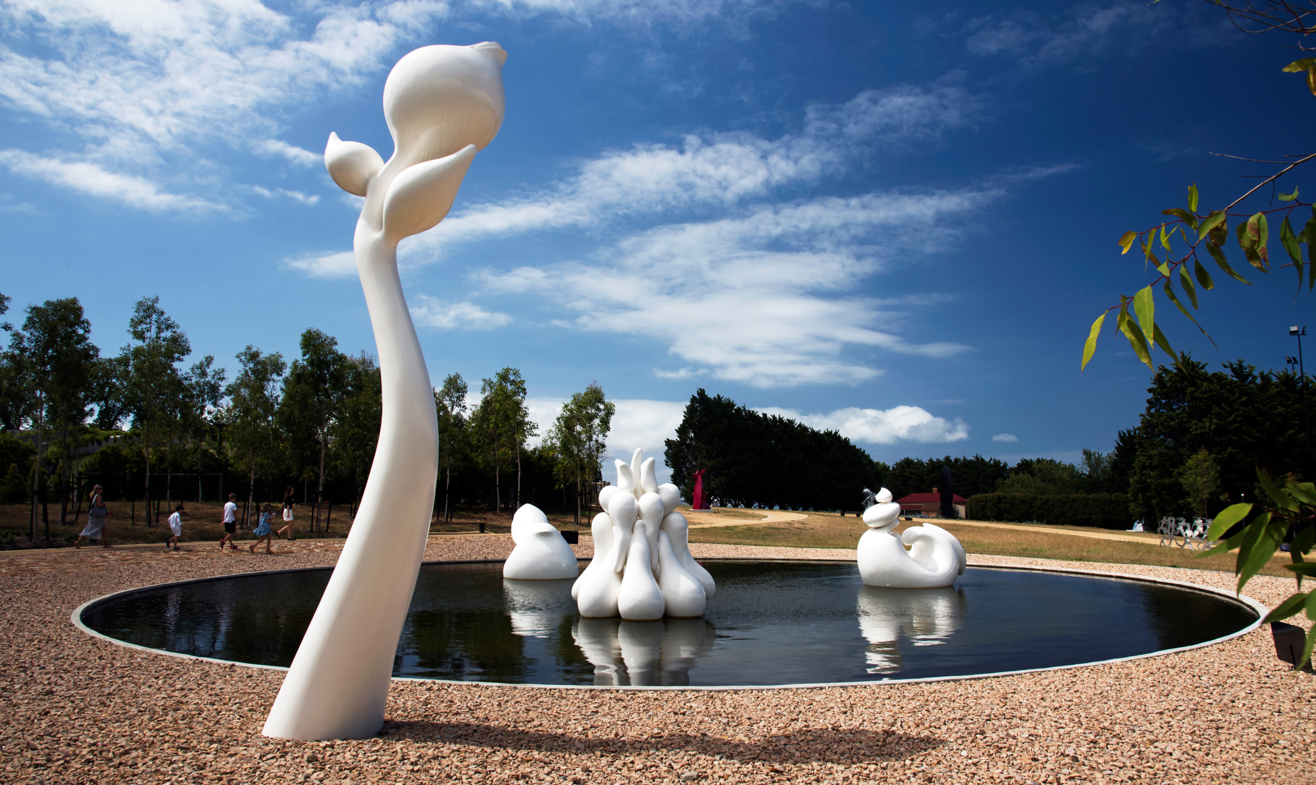 Impulse, 2017, a sculpture by Adrian Mauriks.