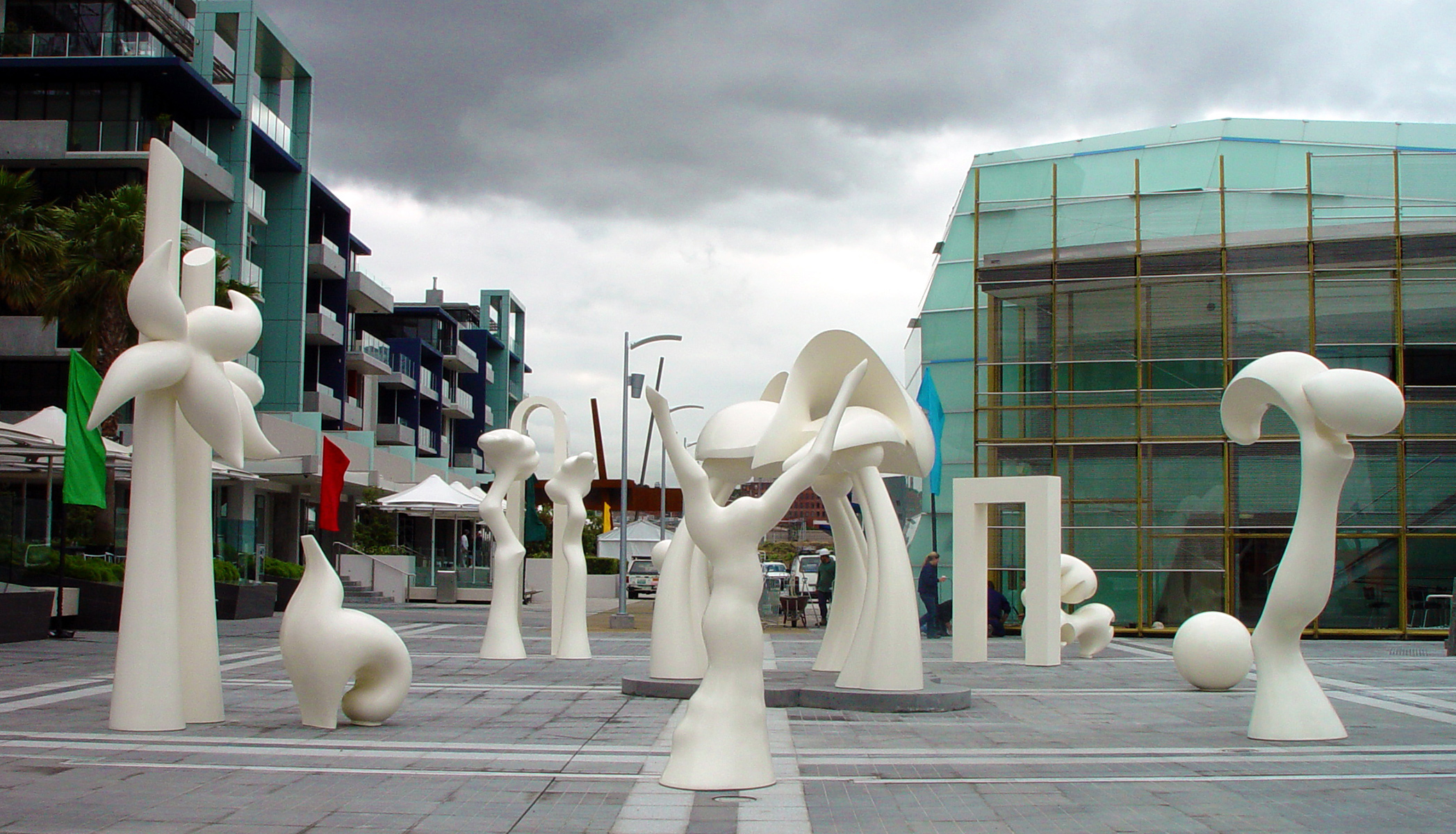 Silence, 2001. Sculpture by Adrian Mauriks.